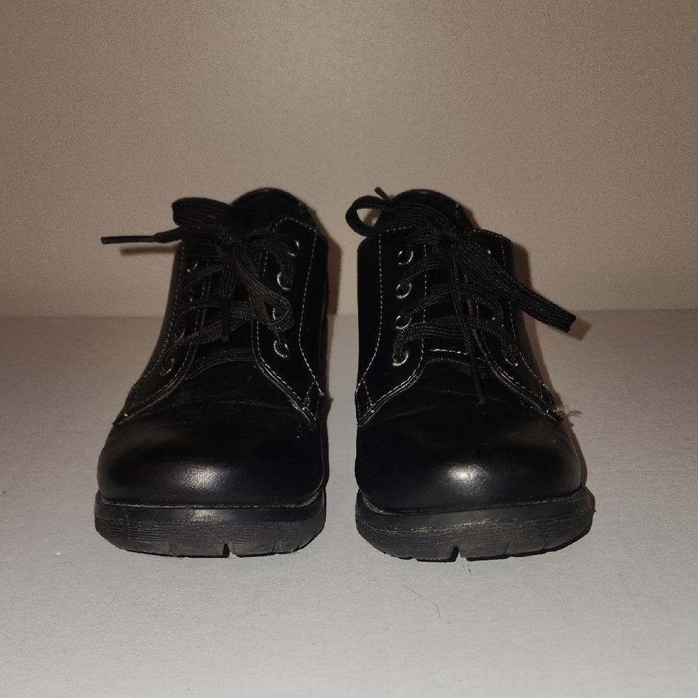 Eastland Black Lace-Up Women’s Boots - Picture 5 of 6